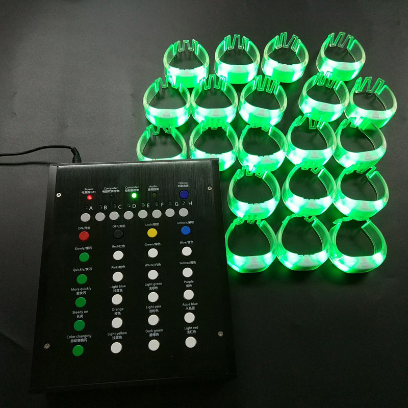編程led遙控發(fā)光手環(huán) 15色變色2.4G遙控硅膠手腕帶演唱會(huì)助威手環(huán)
